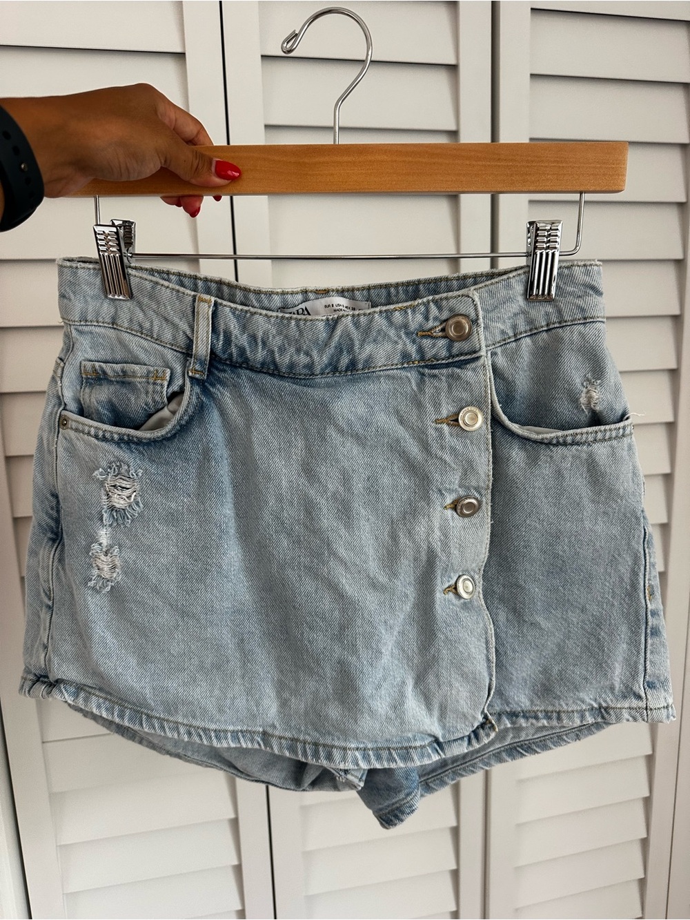 Zara Jean skort